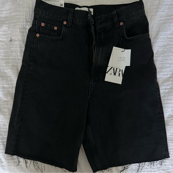 ZARA 90’s Bermuda Shorts - Picture 4 of 5